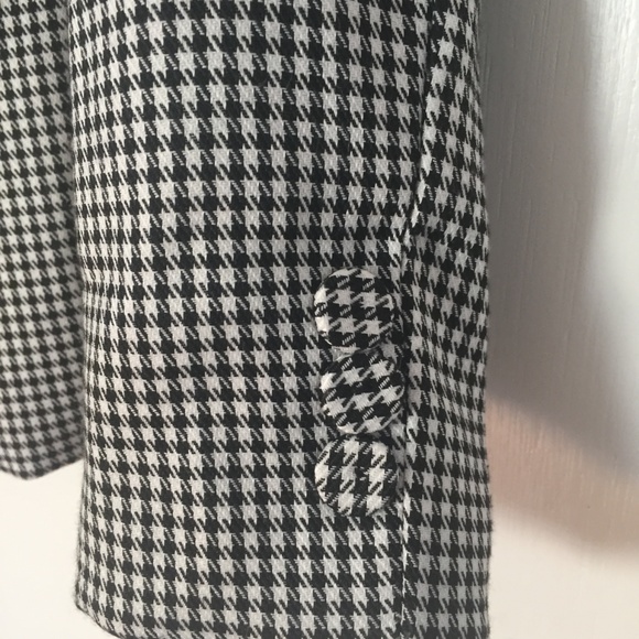 Houndstooth Blazer Button Detail Front Pockets - Picture 5 of 6